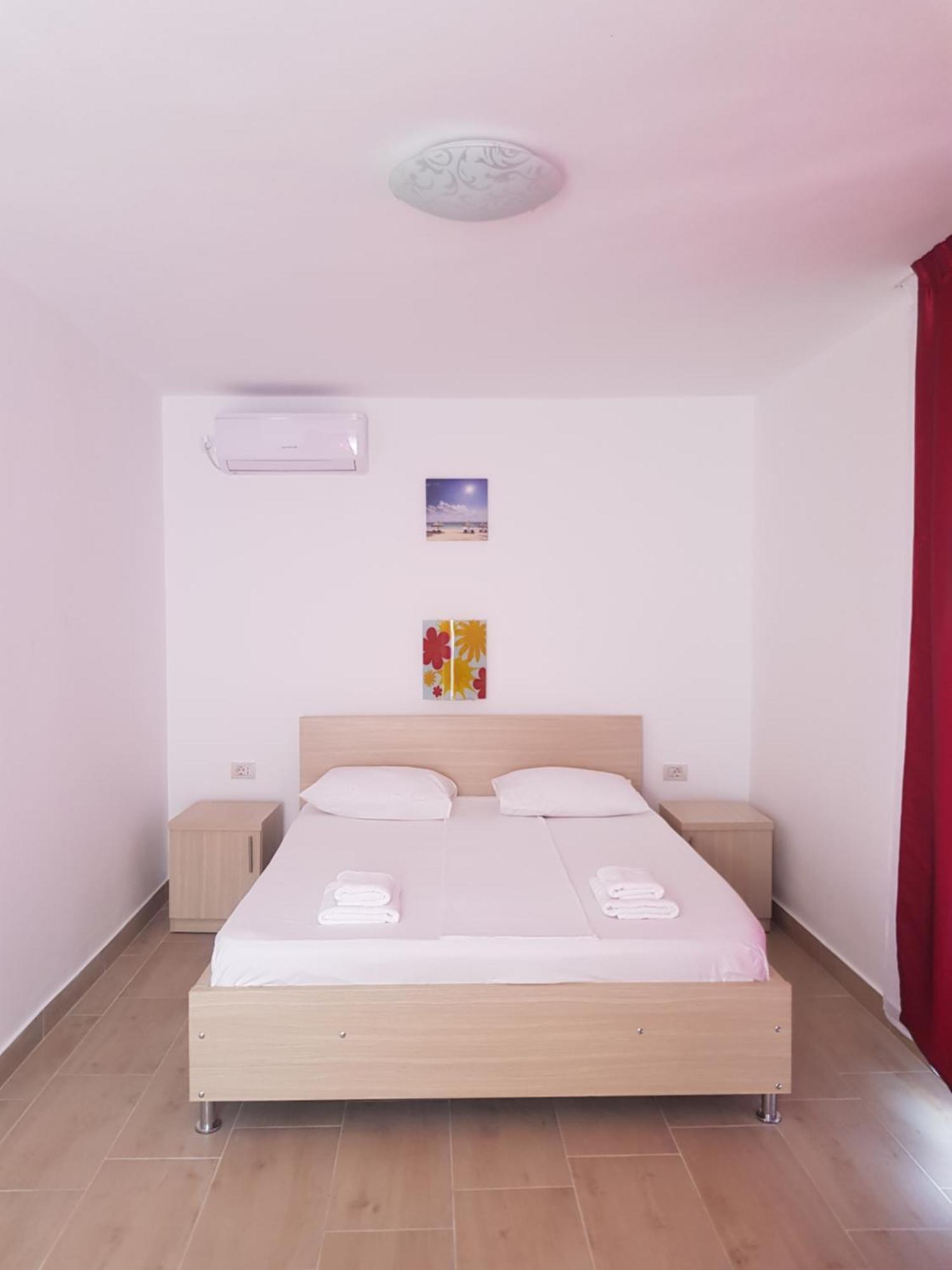 Evana House Costinesti Exterior photo